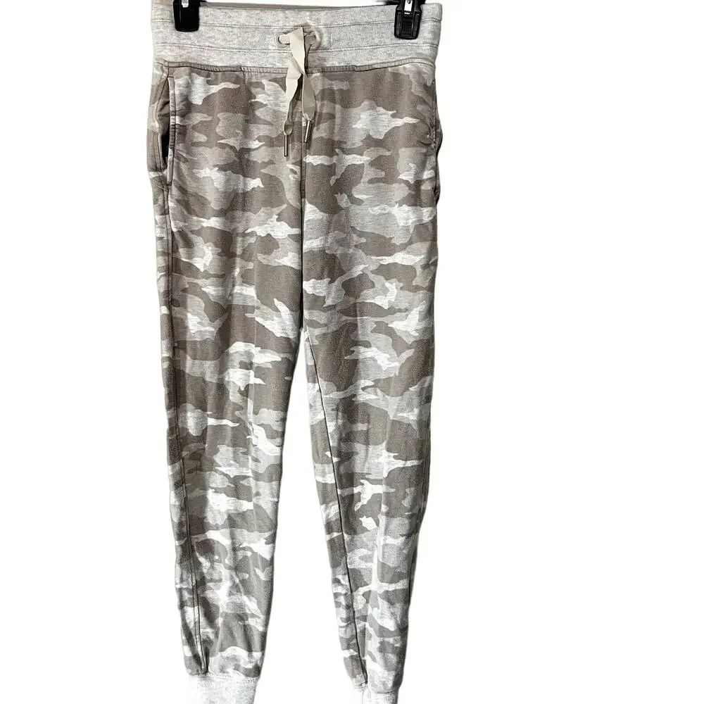 Athleta Balance Beige Camo Printed Joggers Womens' XXS‎ neutral